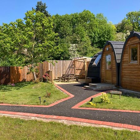 فندق Squirrel Glamping Pod School House Farm Leighton  المظهر الخارجي الصورة